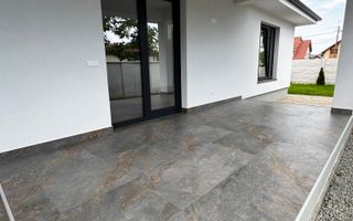 Casa pe un nivel zona Cetate - Poză 4