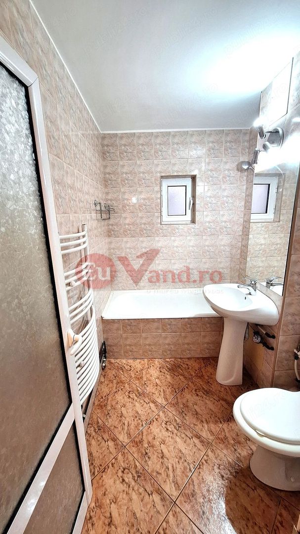 De inchiriat apartament  renovat cu 3 camereTiglina 3, 500 E - Poză 9