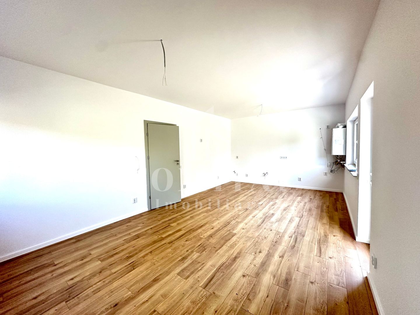 Duplex finisat | 2 locuri de parcare | Zona Tineretului - Poză 4