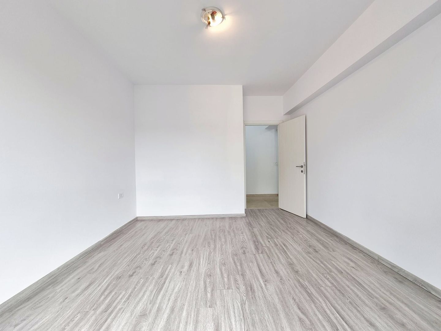 2 Camere de Vanzare Giulesti Complex Aqua City - Poză 3