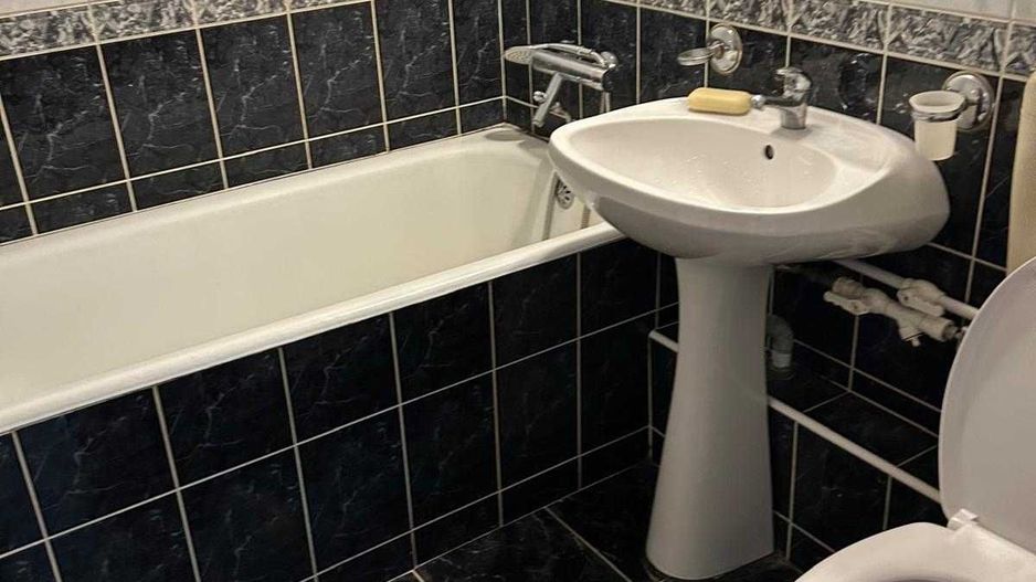 Apartament 3 camere, 2 băi, 50 m de metrou Ștefan cel Mare - Poză 4