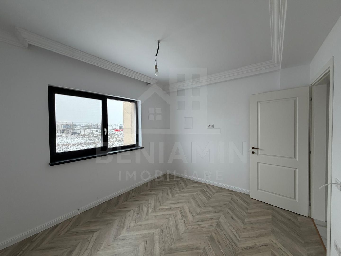 Casa P+1 Living-Bucatarie-3 Dormitoare-Toate utilitatile-Disponibila - Poză 6