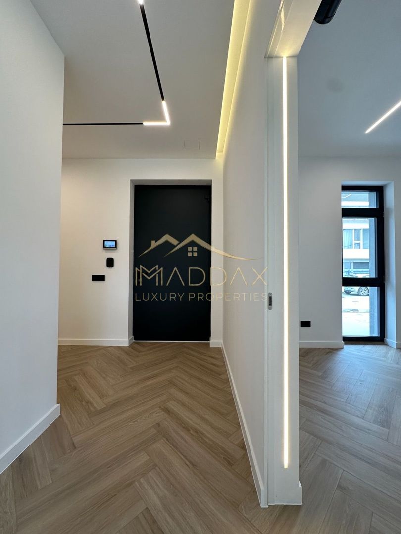 Vila individuala *432mp* + curte // 6 locuri Parcare / Pipera-Tunari - Poză 12