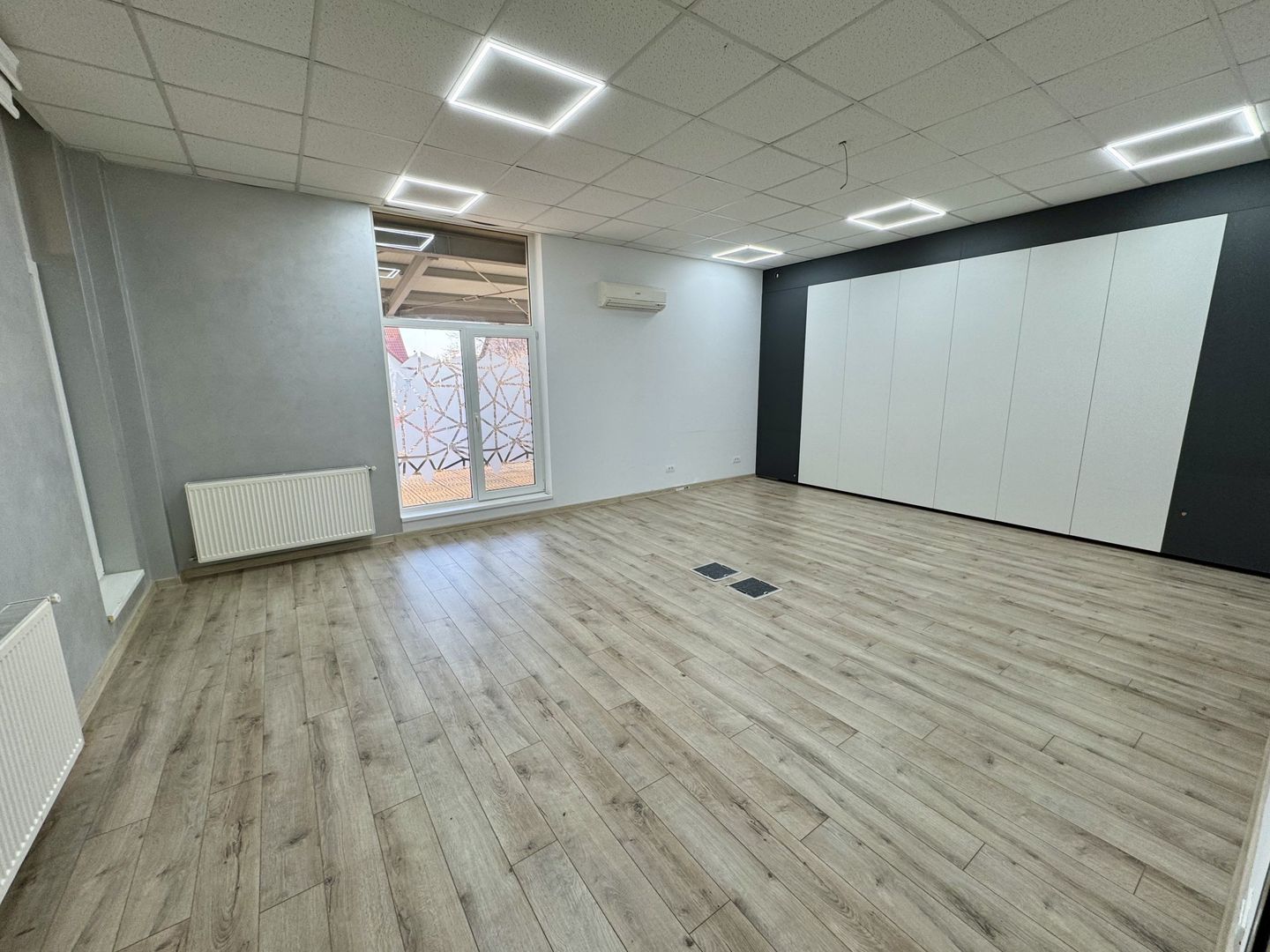 Clădire SAD de închiriat, situată la intrarea în Dumbrăvița - Poză 40