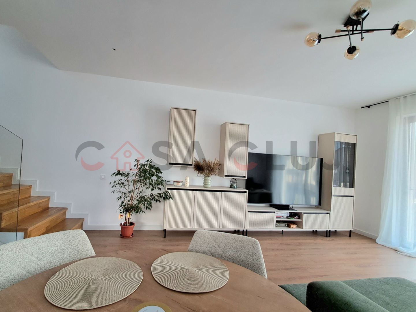 Duplex  5 camere La Cheie in Europa!! - Poză 4