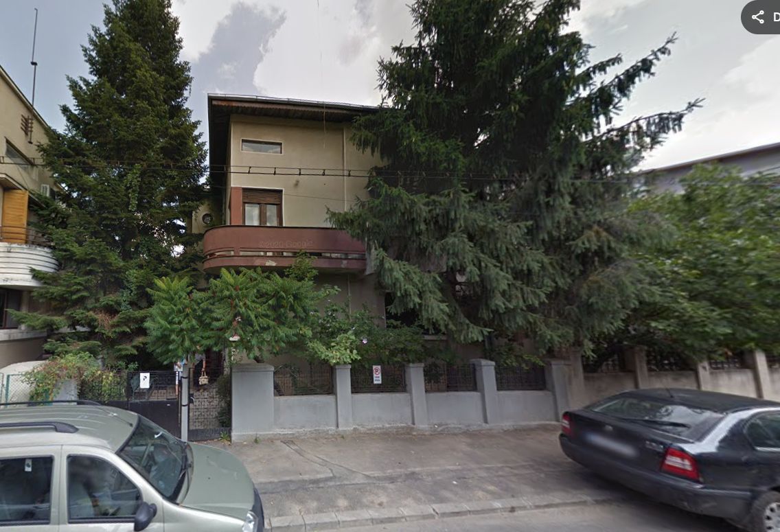 Casa interbelica individuala Str Moise Nicoara -Alba Iulia - Poză 1