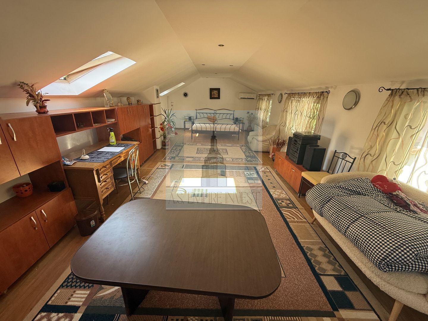 Casa 3 camere,120 mp utili, la casa, curte 240 mp-zona Bartolomeu - Poză 1