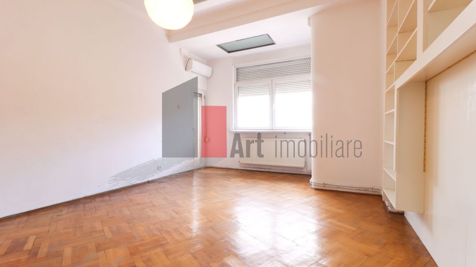 Apartamentul "DEKORA", bloc Art Deco, interior compartimentat de exceptie - Poză 26