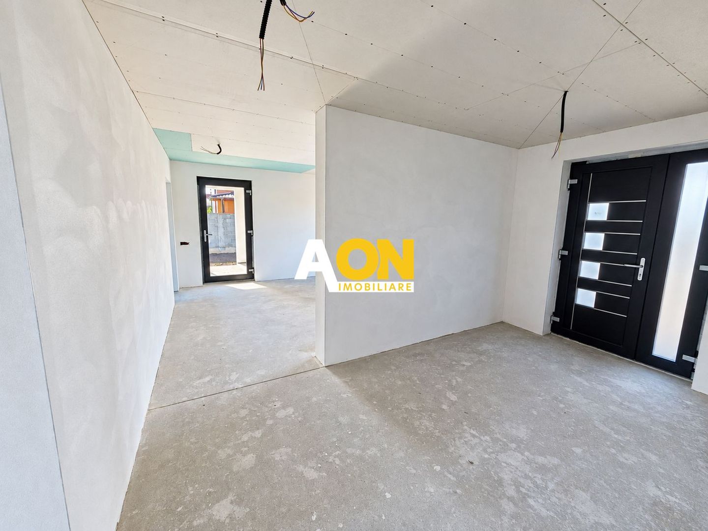 Casă nouă , 4 camere, 600 mp teren, Alba-Micesti - Poză 2