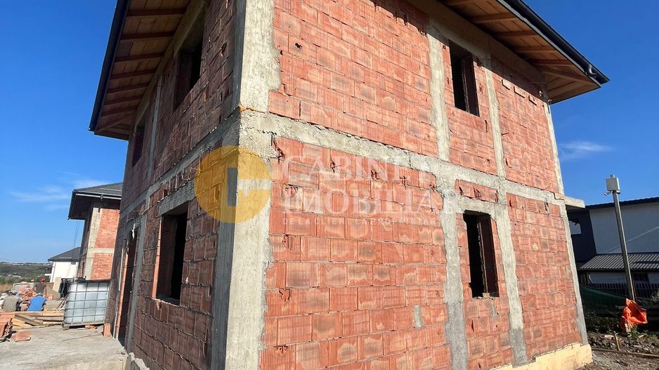 Vila 5 Camere 415 MP TEREN PLATOU BELDIMAN - Poză 3