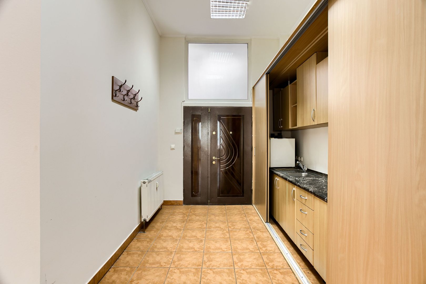 Birou la etajul 1 în zonă ultracentrală - Poză 5