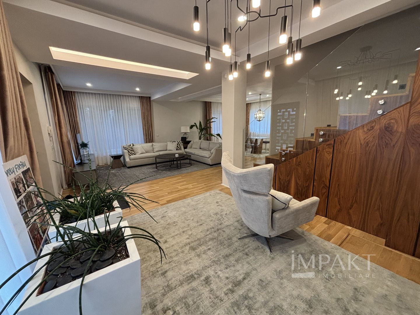 De închiriat vilă superbă Andrei Mureșanu - Poză 4