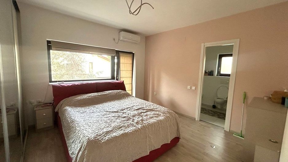 Vilă de vânzare | Bucurestii Noi | 5 camere | Garaj - Poză 3