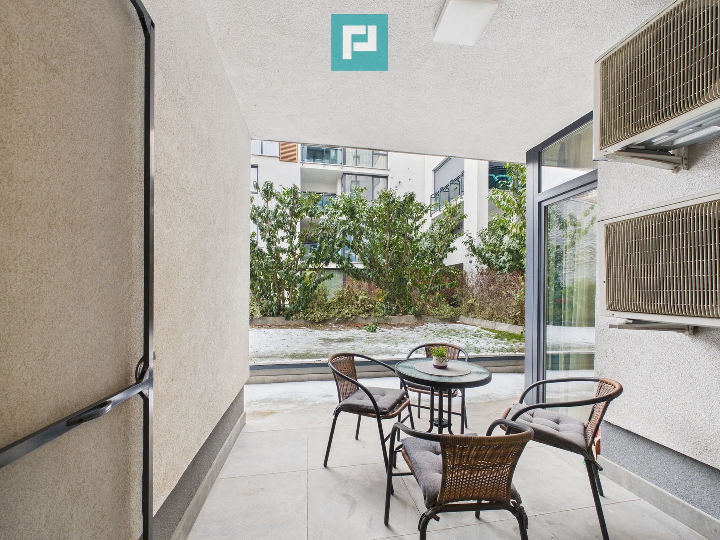 Apartament cu 3 camere și gradină - Poză 9