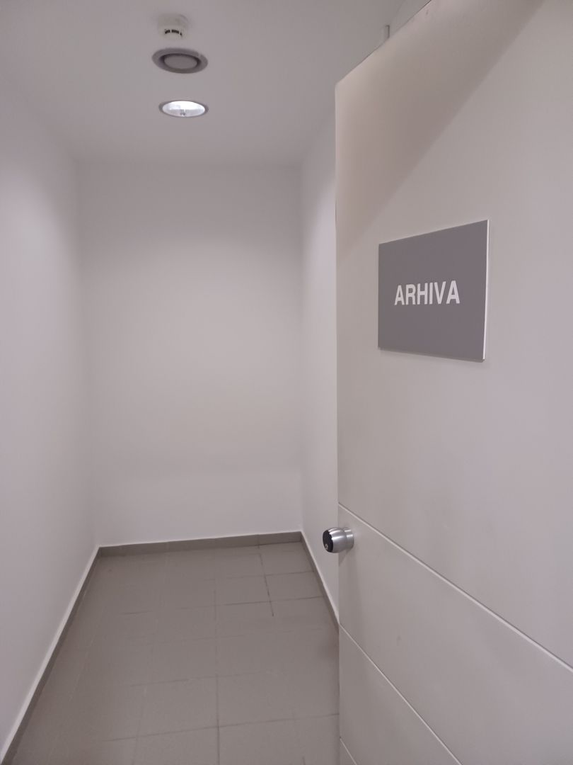 Spațiu birouri, Decebal Oradea. 2 700 Euro+TVA/lună (neg). Comision 0 - Poză 12