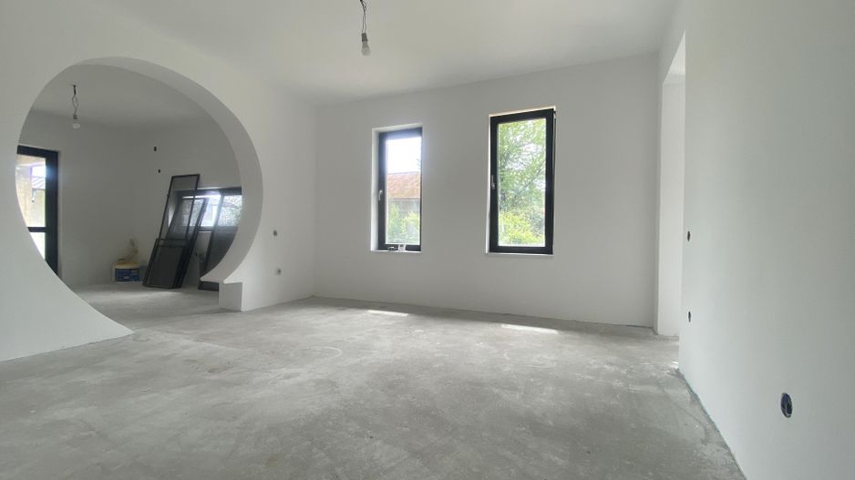 Casă primitoare cu teren generos de 2770 mp, în Adânca – Comision 0% - Poză 9