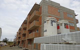 Apartament 2 camere  LA CHEIE cu gradina 45mp in Sibiu - Lacul lui Binder - Poză 3