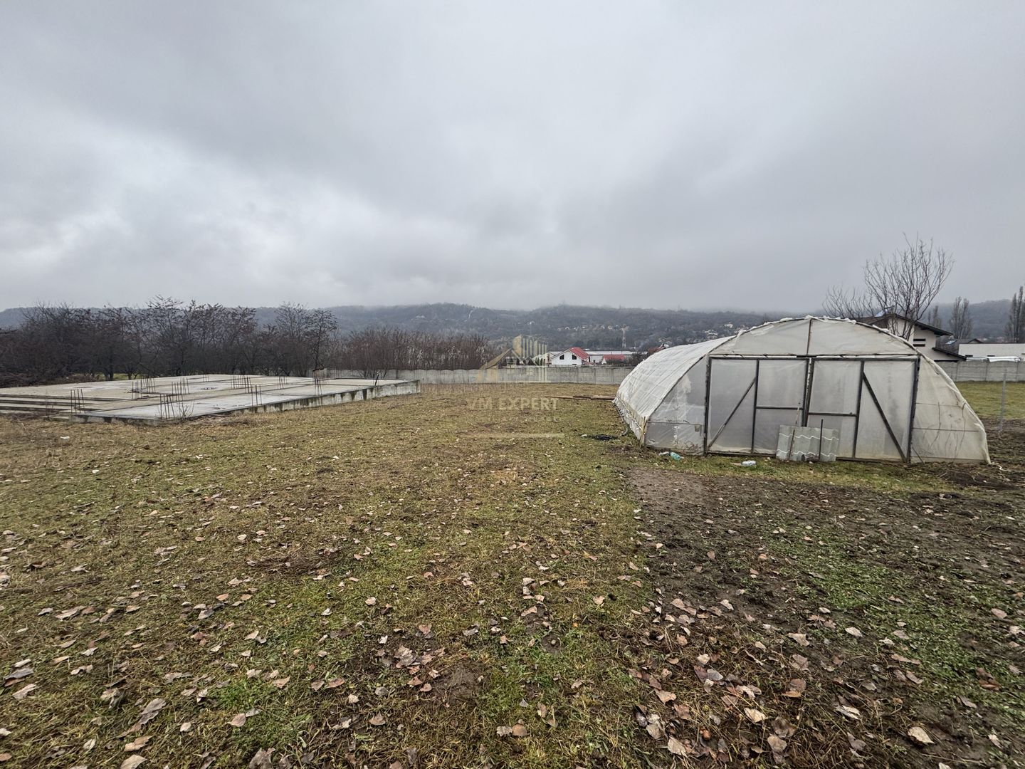 TEREN INTRAVILAN 2200 MP CAMPULUNG ARGES - Poză 35