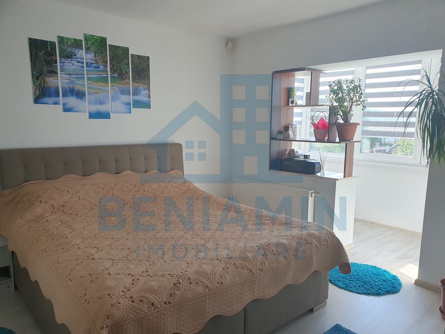 Apartament 4 camere etaj 1 Cartier Noua 99mp doua parcari - Poză 9