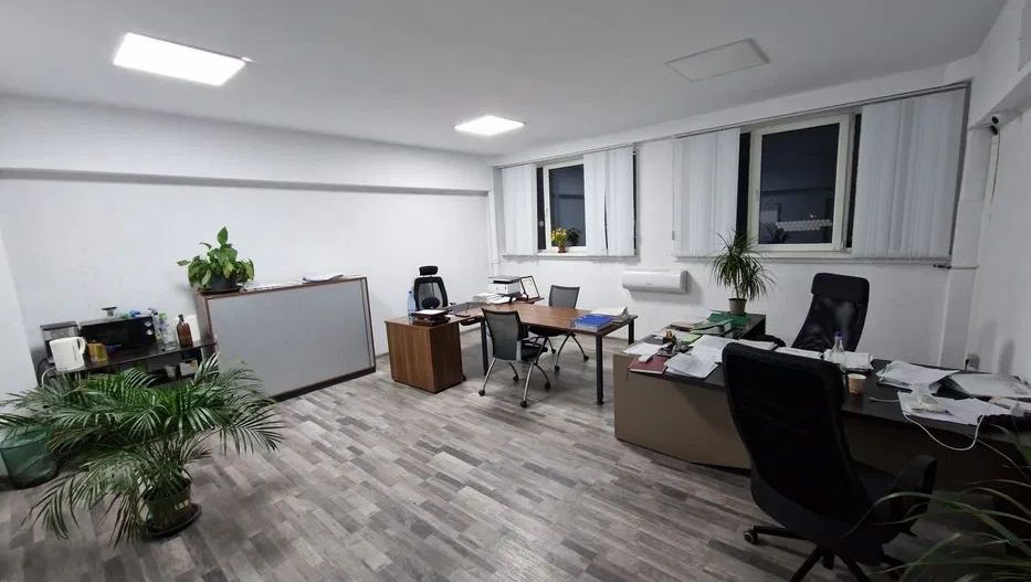 Spațiu de închiriat unical În Ghencea - Poză 6