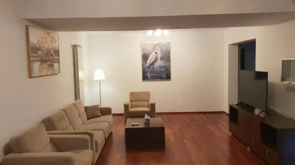 Vilă elegantă și spațioasă – Pipera, Str. Ștefan cel Mare – 1.999 € - Poză 2