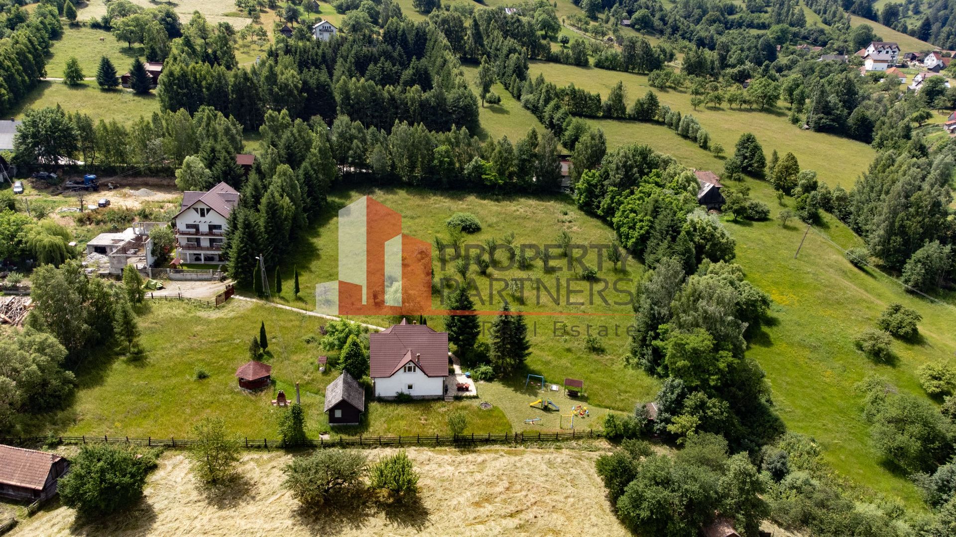 Teren de la 2772 mp Podul Simonului- Bran - Poză 3