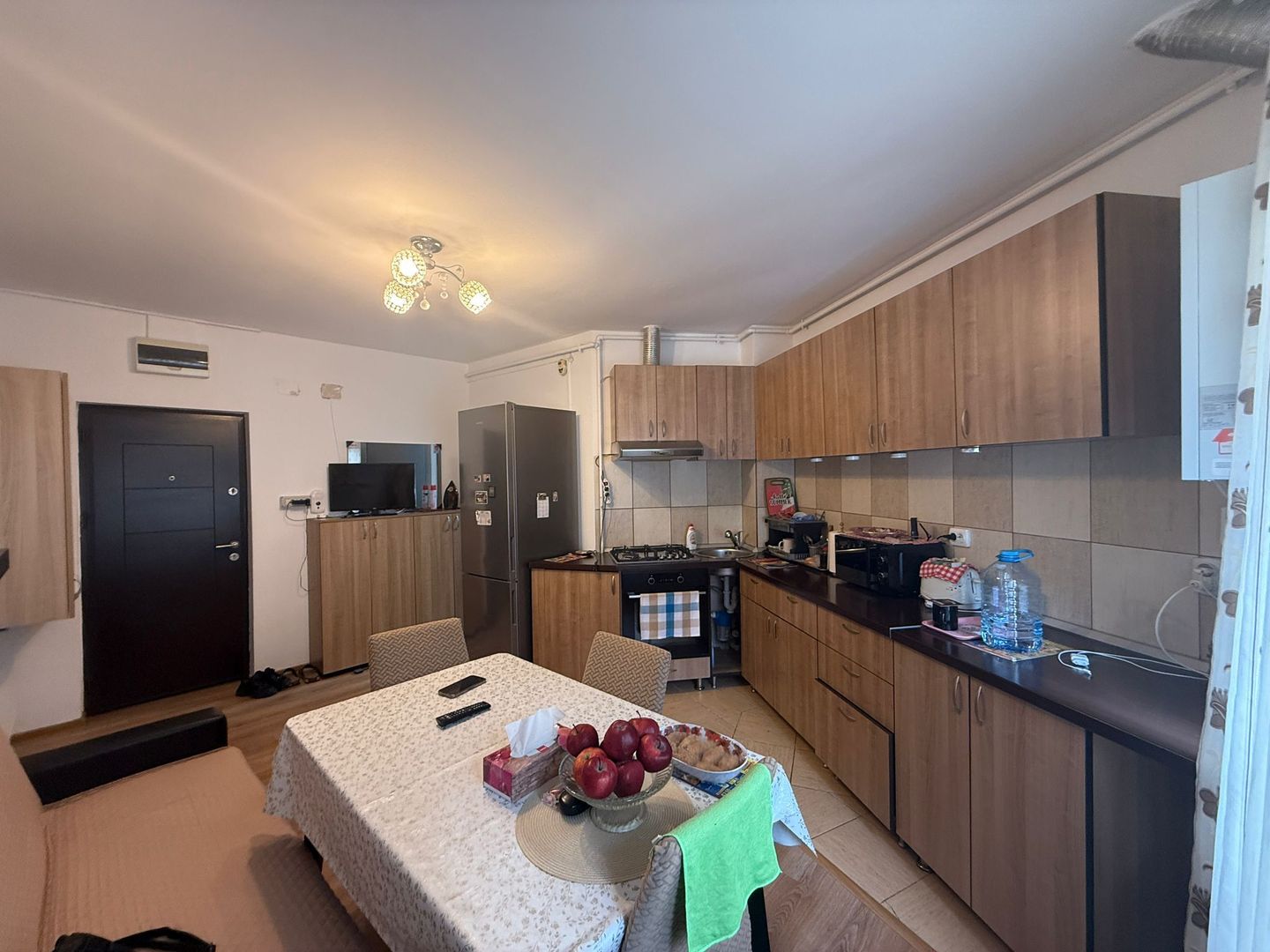 Giroc-UM | 2 camere | Mobilat-Utilat | Loc de parcare - Poză 2