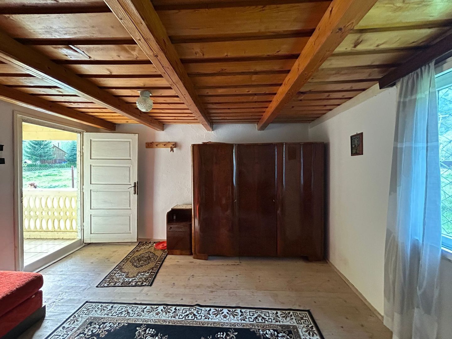 Casa de vacanta de vanzare pe Valea Lotrioarei - Poză 5