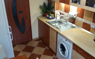 BRASADAS vinde ap 3 cam etaj 2/4 in Micro 17. - Poză 3