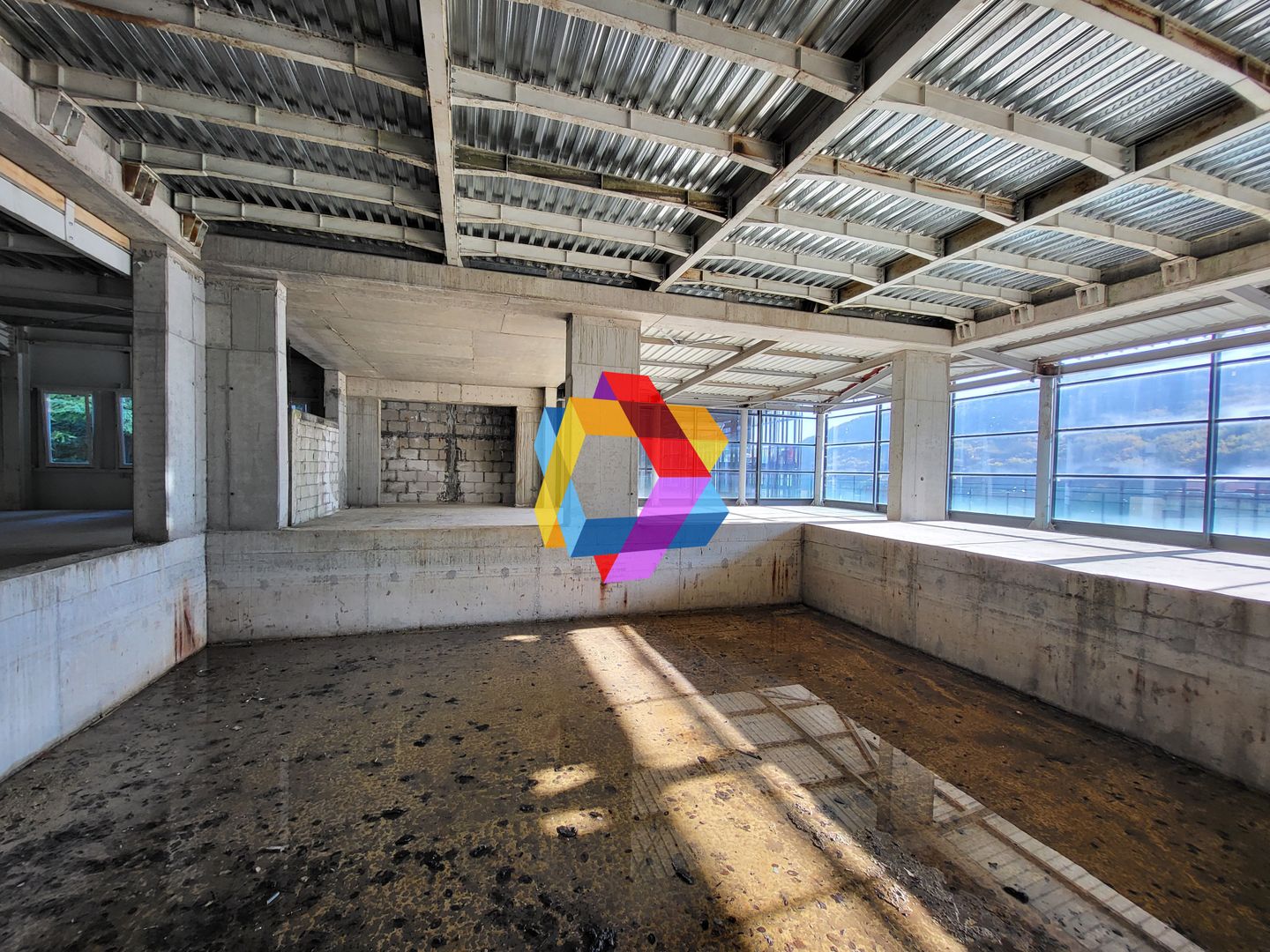 Clădire mixta -3600 mp - Poză 28