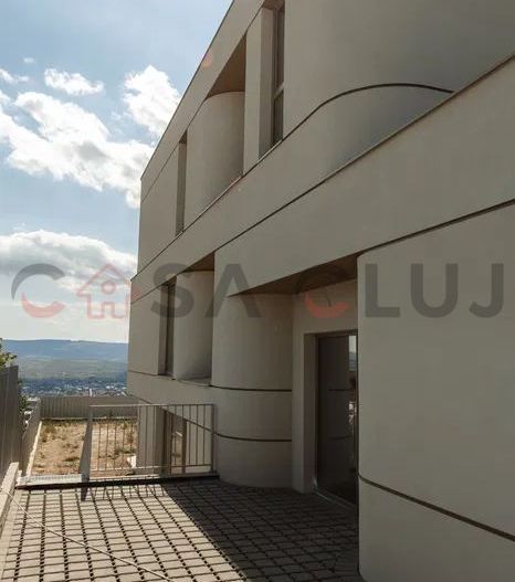 Casa zona Voronet - View superb spre oras - Poză 5