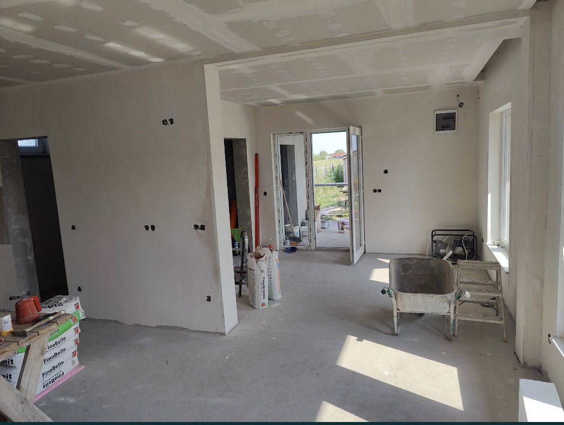 Casa noua de vanzare ( semifinisat) in Ruseni, com. Paulesti - Poză 5