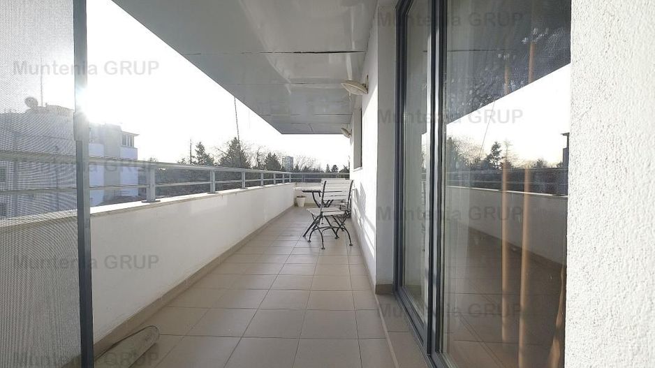 Aviatorilor - Uruguay, super penthouse, 4 camere, etaj 4 in bloc 2002 - Poză 15