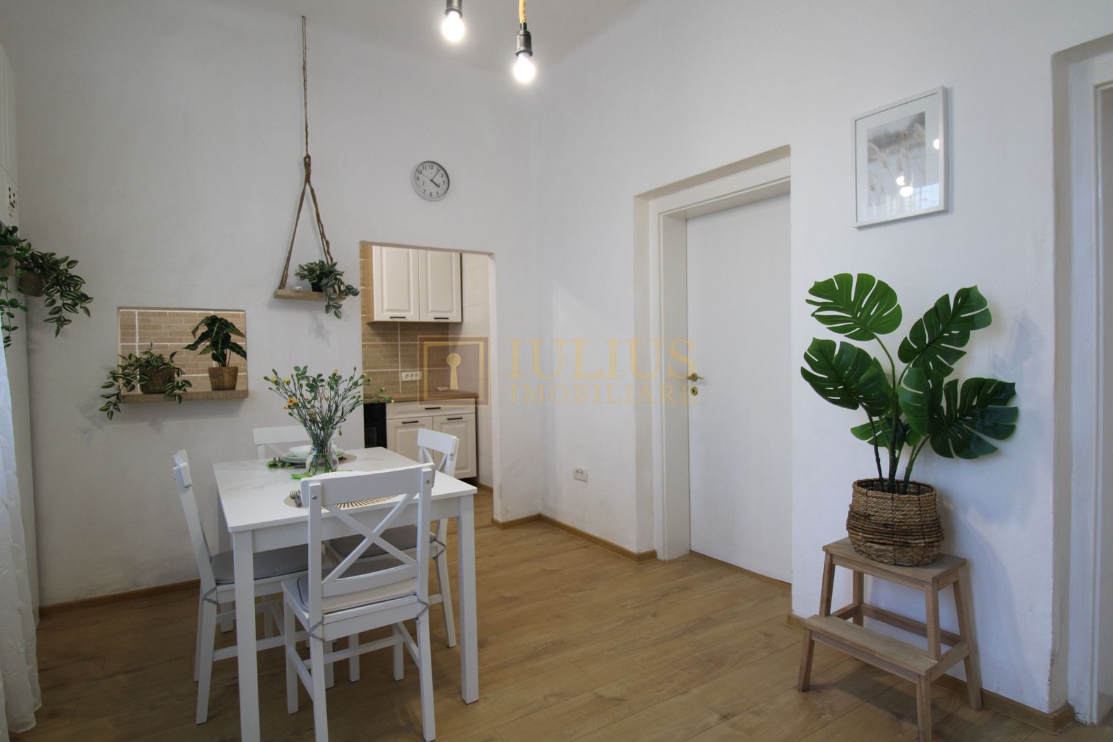 Zona Telegrafului, casa individuala, curte proprie, centrala proprie. - Poză 10