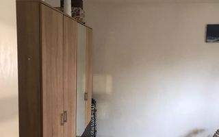 1 camera | decomandat | mobilat si utilat | zona excelenta | - Poză 4