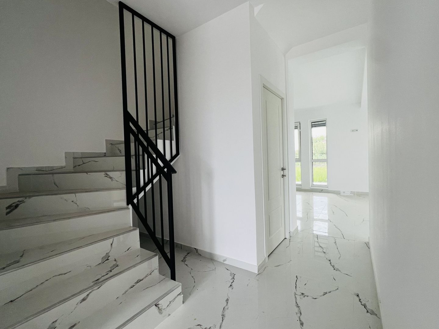 Duplex nou cu 4 dormitoare -Dumbravita, la 5 minute de Parcul Central - Poză 5