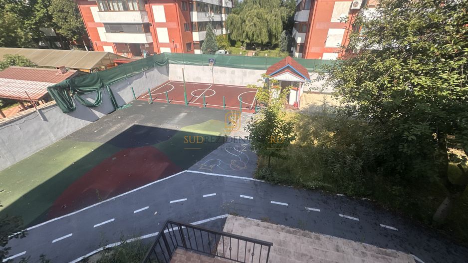 Oportunitate investitie: Cladire 621 mp, ideala gradinita/after-school - Poză 3