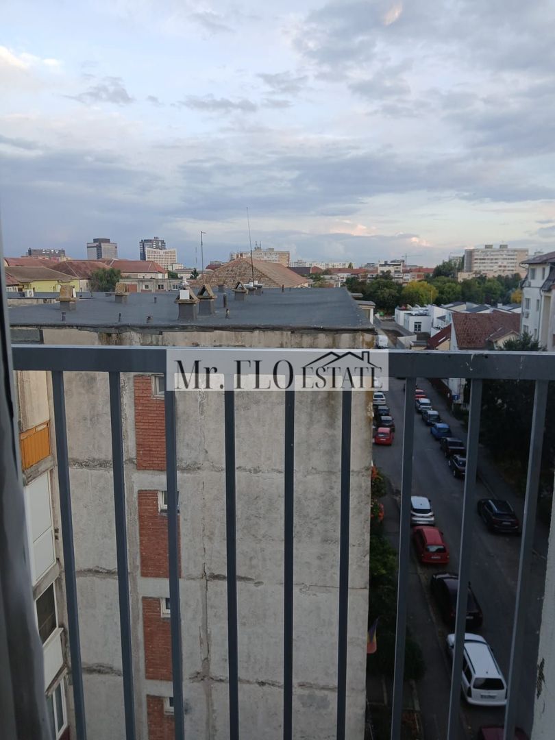 Apartament 2 camere cu 2 balcoane și pod – zona Torontalului - Poză 10