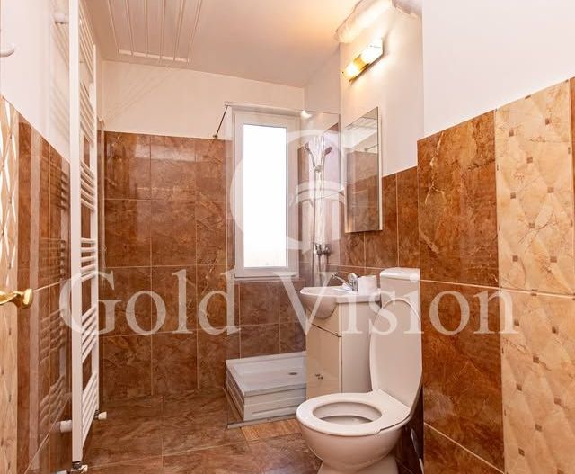 De vanzare apartament 2 camere, Reghin, central, disponibil imediat - Poză 4