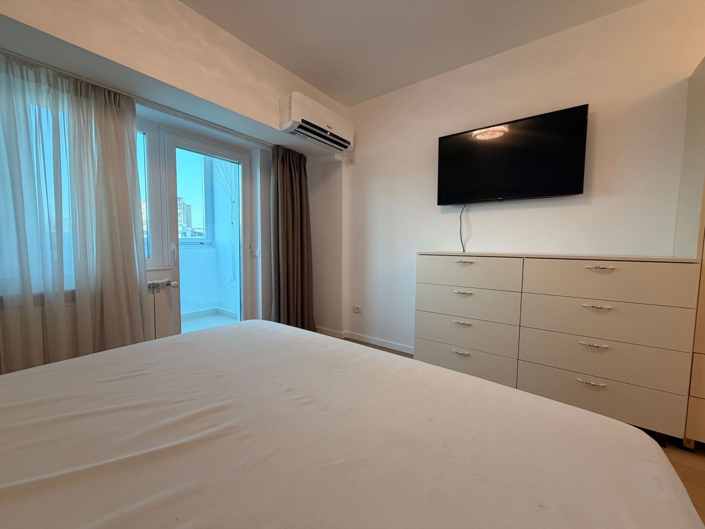 APARTAMENT 4 CAMERE | CENTRALA PROPRIE | RENOVAT COMPLET - Poză 20
