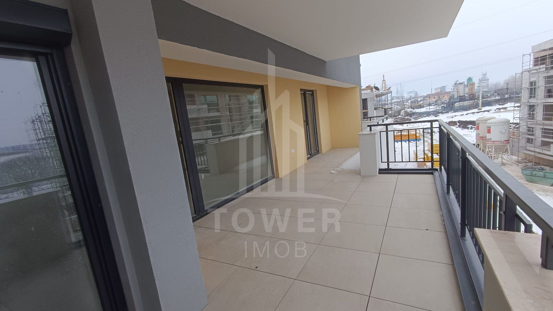 Apartament cu trei camere, modern in Turnisor - Poză 3