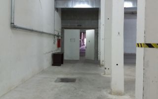 Hala industriala de 530 mp cu  spatiu de birouri si baie - Poză 4