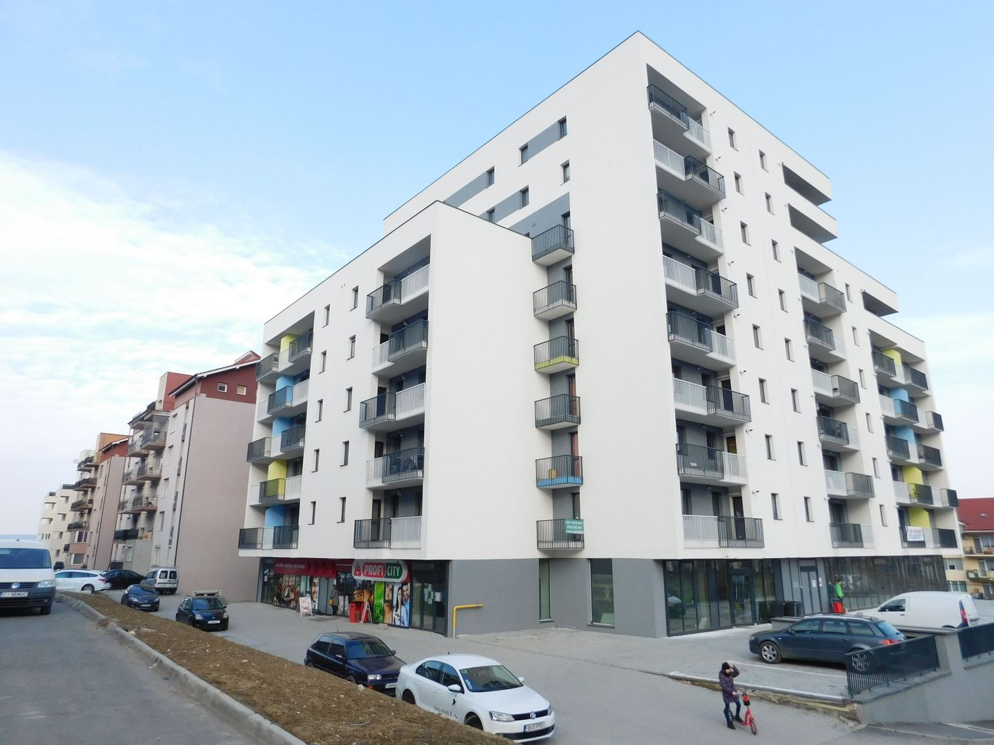 Apartament 2 camere, Borhanci, parcare inclusă - Poză 1
