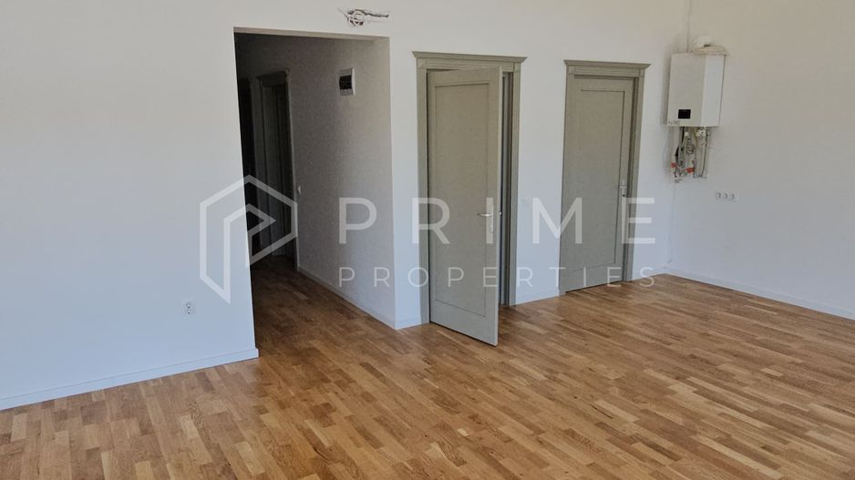 Vilă chalet modern cu perete panoramic de sticlă - Livezeni, Mureș - Poză 3