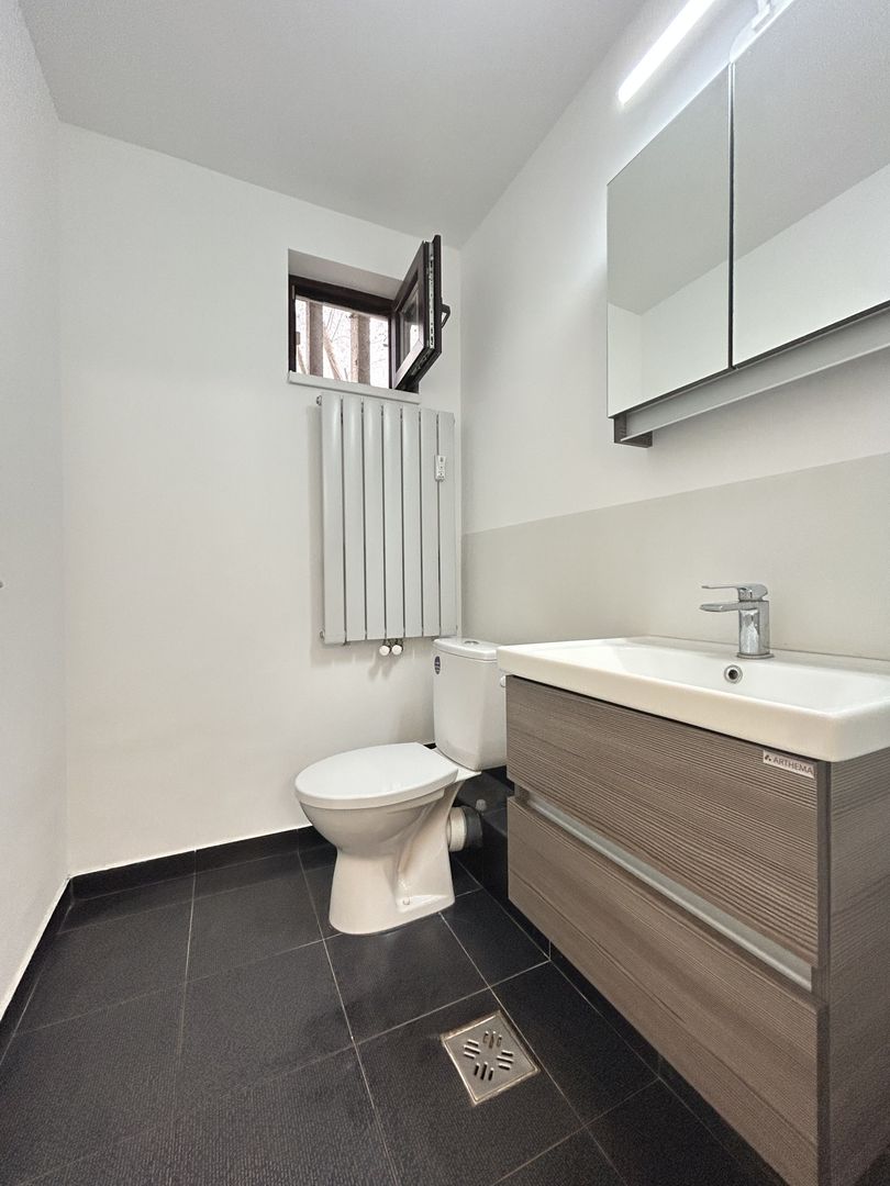 Spațiu pretabil sediu firmă sau activitate comercială - Tomis II - Poză 9