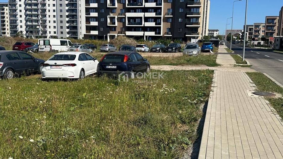 Teren str.Nicolae Labis Tractorul - Poză 1