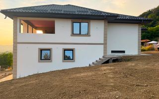 Casă 5 camere de vânzare | Vlădești, Râmnicu Vâlcea | 239 mp - Poză 2