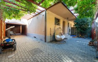 Vila Duplex cu 5 camere langa metrou Dimitrie Leonida