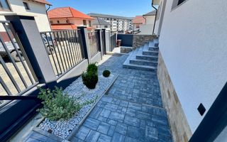 Casă Individuală cu garaj dublu de Vânzare în Șelimbăr, zona Lidl - Poză 2