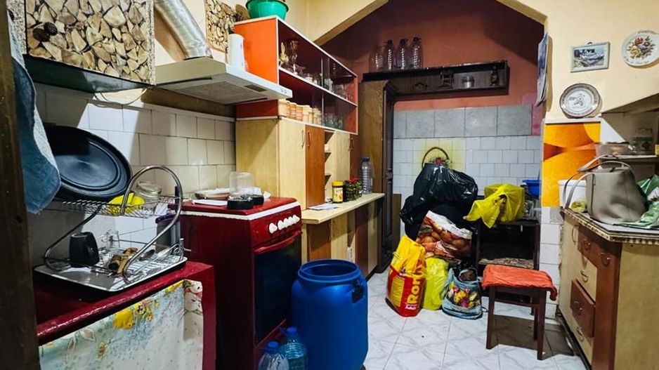 Apartament la curte comuna ULTRACENTRAL - Poză 3